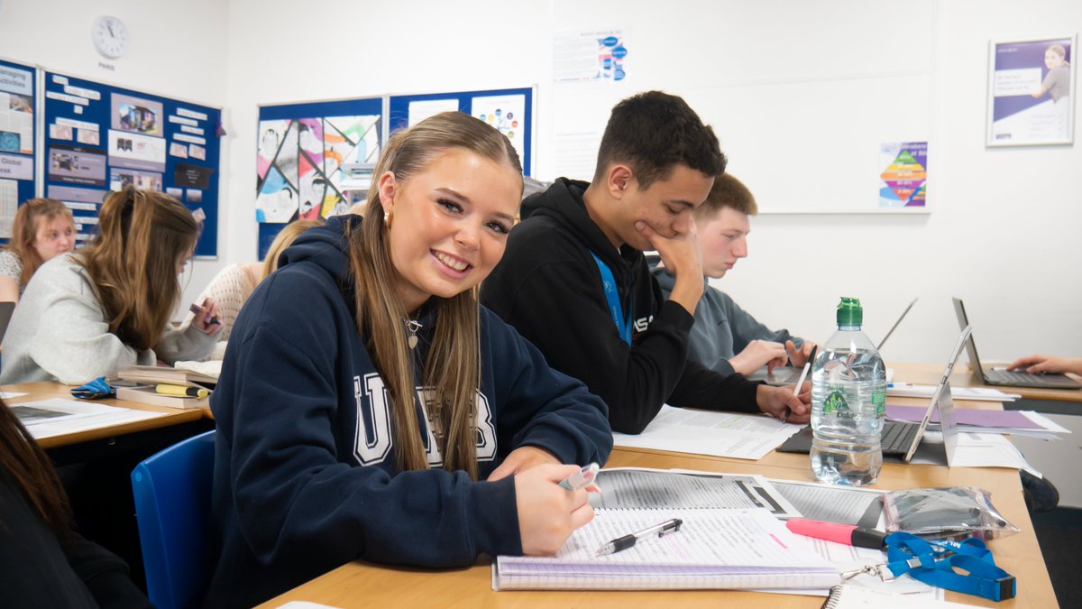 Salisbury 6th Form College (S6C) tweet media