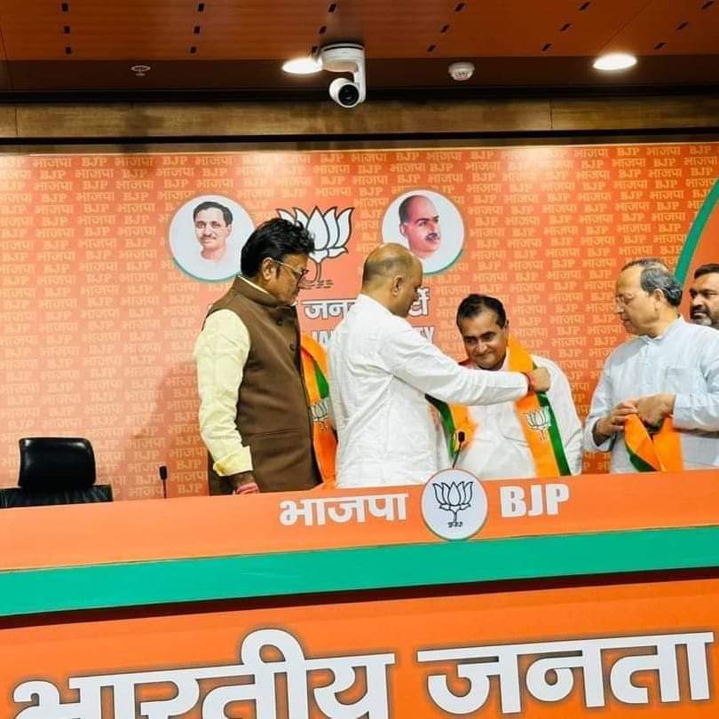 YuvrajSgurjar's tweet photo. करौली विधानसभा क्षेत्र से दर्शन सिंह गुर्जर पिताजी  को भारतीय जनता पार्टी से प्रत्याशी घोषित कर किए जाने पर बहुत-बहुत बधाई एवं शुभकामनाएं
@DarshanSinghMLA https://t.co/aXjFop9yB5