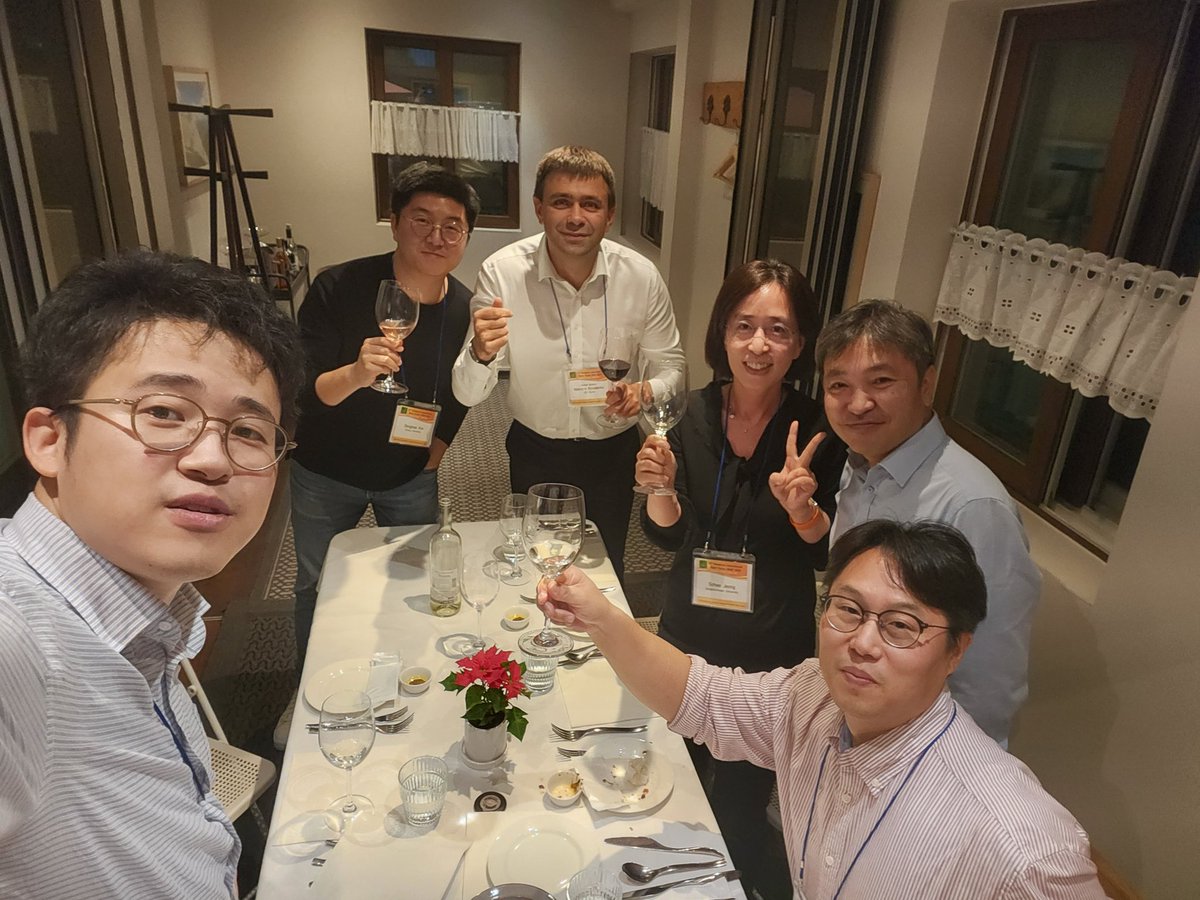 At skk solar forum
<a href="/CutieQd/">Sohee Jeong</a> <a href="/KovalenkoLab/">KovalenkoLab</a>