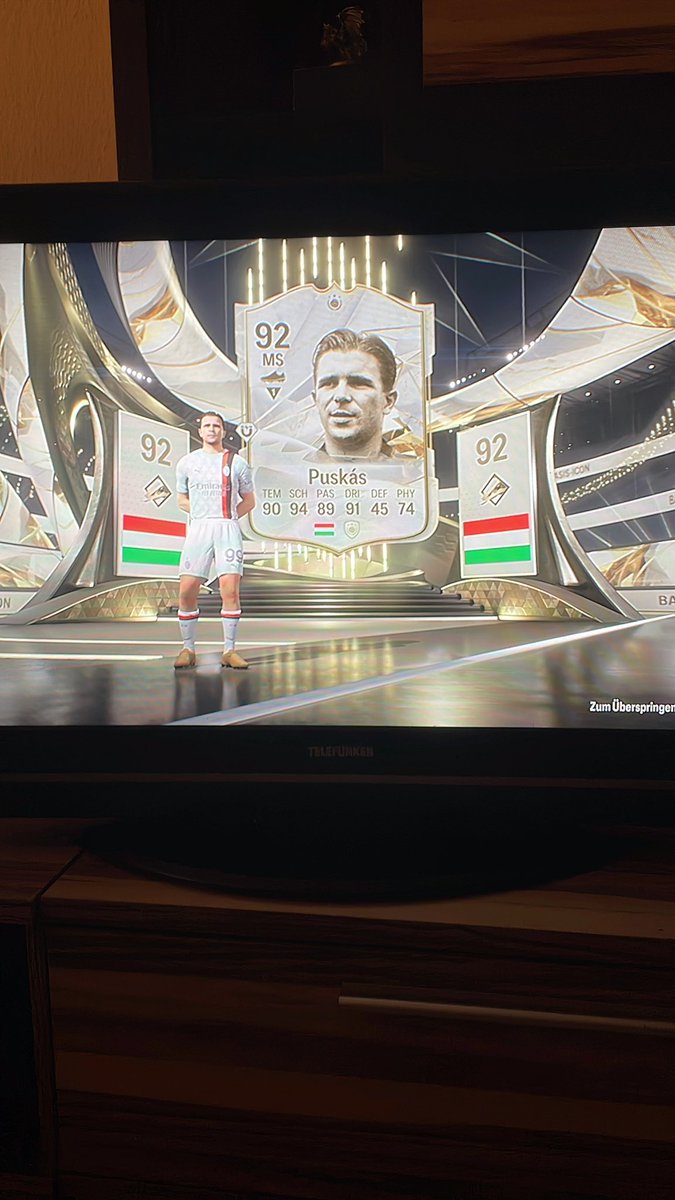 ganz vergessen <a href="/Cloudy_R6/">cloudy ☁️</a> <a href="/MaxwellST_/">Max</a>