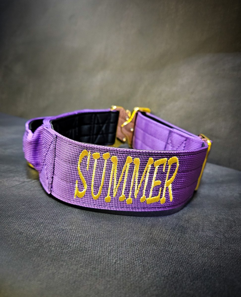 Summer
➖Font: Breezy
➖Colour: Metallic Gold
➖Collar: 5cm Purple Gold Series⁠⁠
⁠
⚜️ Regal Dog - The Luxury Dog Brand ⚜️⁠
⁠
🛒 Shop Now: REGALDOG.CO.UK⁠
⁠
➡️ #RegalDog⁠ #MyRegalDog⁠
#LuxuryDogCollars #DogCollars #DogChains #DogAccessories #LuxuryDog #Dog