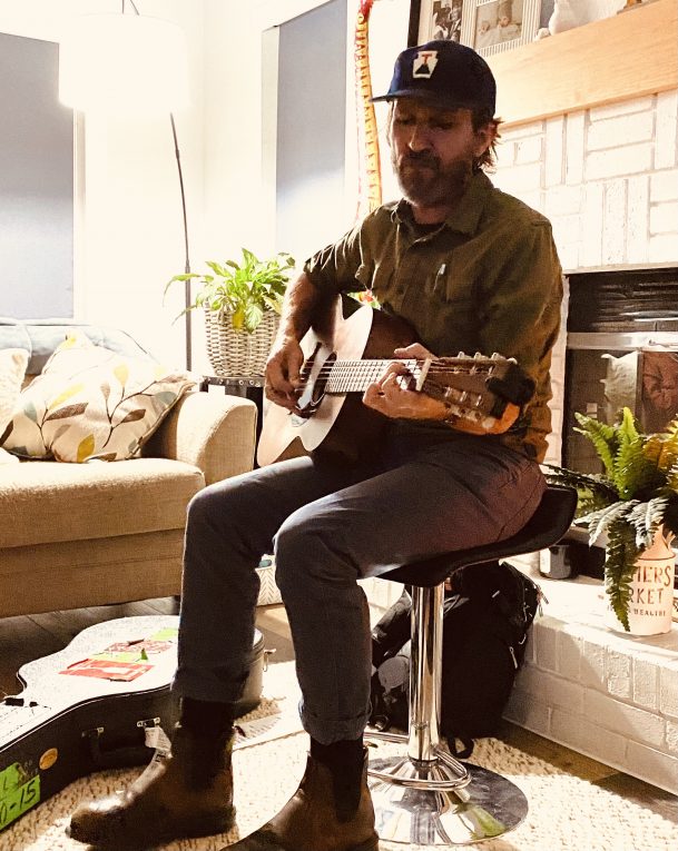 75orLess's tweet image. This week's episode of 'That's Not Incredible!' has been posted. For fans of Achterlicht, Angry Adults, Bad Anxiety, Biters, Deerhoof, Fog Lake, Folk Implosion, Fugitive Bubble, Gym Tonic, Ill Peach, Will Johnson, Present Age, PIL, Scream, Silver Car Crash shorturl.at/ivBY7