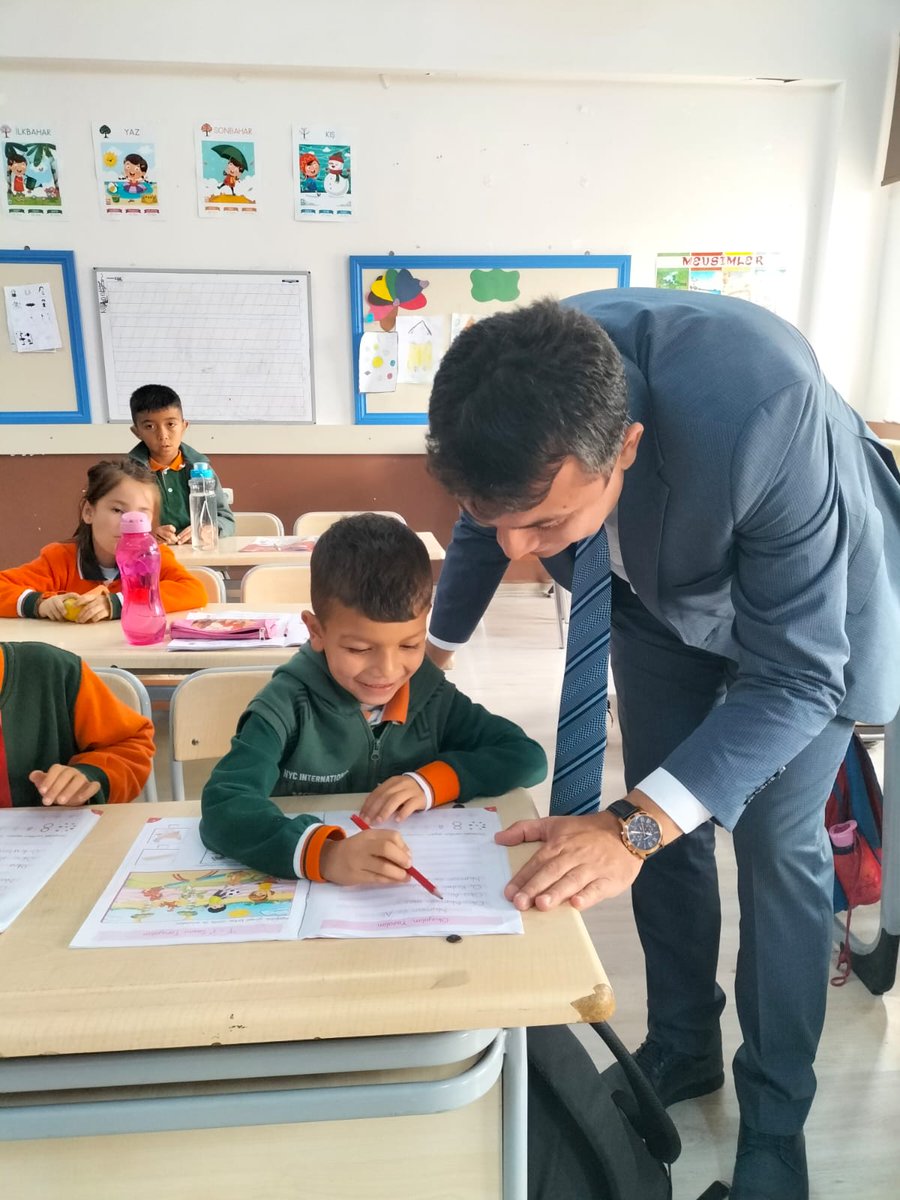 mehmetkeklik94's tweet photo. Gebecelerde Şehit Yakup Suna ilkolumuzu ziyaret ederek öğretmenlerimiz ve öğrencilerimizle bir araya geldik. 
Bu eğitim döneminde okulumuzun şartlarını daha da iyileştirmek için gerekli desteği sağlamaya gayret edeceğiz. Öğretmenlerimize ve öğrencilerimize başarılar diliyorum. https://t.co/tTKklRixv8