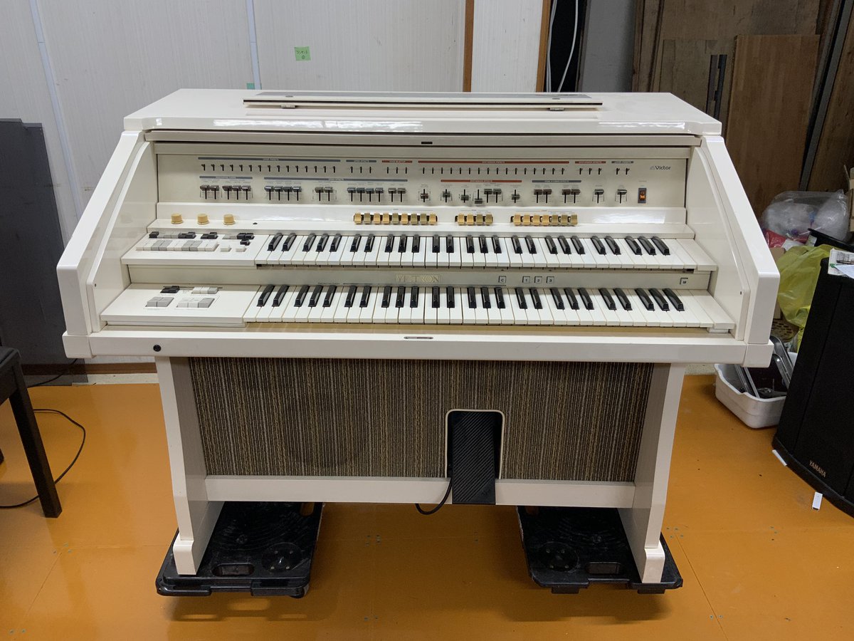レトロなオルガン VICTOR ヴィンテージ だます