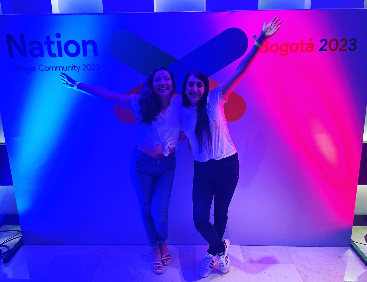 leslysandra's tweet image. Aprender y crecer juntos en comunidad 🤩🤩🤩 lo más bonito es reunirse y reencontrarse con gente linda en estos eventos: Google Community Summit @ Bogota, Colombia 🇨🇴 #googlefordevelopers #community #tech #colombia #womenintech