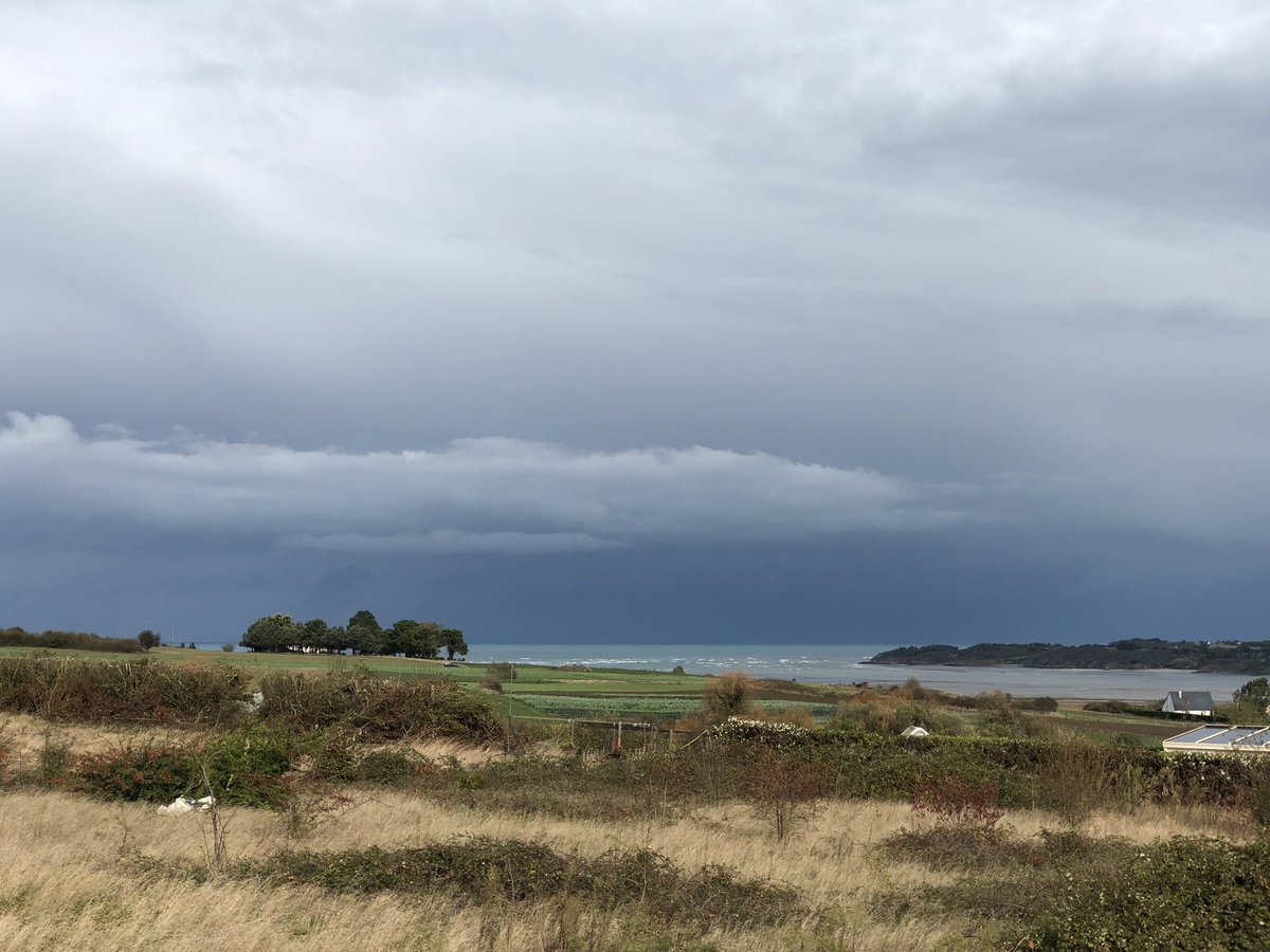 Instantané au-dessus des grèves de Langueux jeudi 2 novembre 2023, vers midi #Ciaran #cotesdarmor #saintbrieuc