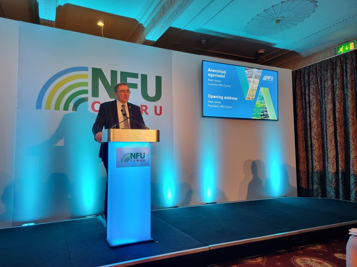 #NFUCymru23 Privileged to be at the @nfucymru conference at Llandrindod Wells today. Hearing about the many daily challenges our farming communities face here in Wales. Rural crime is just one of those challenges, so hearing concerns is vital. 🐮🐏🐖🚜🏴󠁧󠁢󠁷󠁬󠁳󠁿