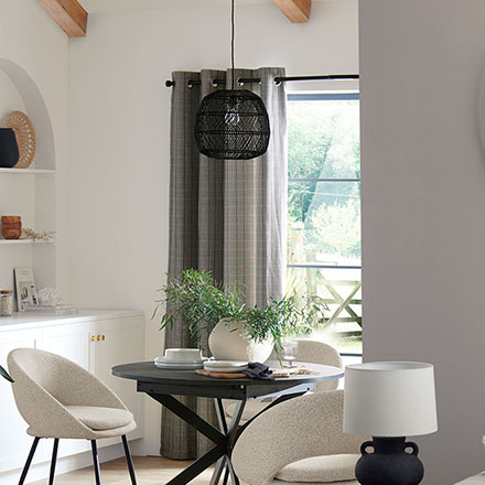 Interested in recreating the Studio McGee Signature look on a budget? Here's my guide in what you need to know. velvetkaratzas.com/2023/10/how-to…
Image: Next.