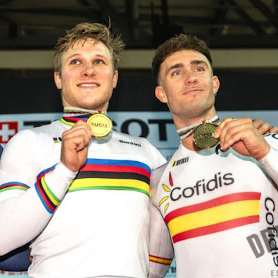 ⏱️Los secretos del kilómetro CRI, en la experiencia de <a href="/JeffreyHoogland/">Jeffrey Hoogland</a> y <a href="/alejandroc2c/">Alejandro Martínez</a> Martínez
▪️The secrets of the kilometre TT, in the experience of Hoogland and Martinez
▪️Les secrets du kilomètre clm, dans l'expérience de Hoogland et Martinez
trackpiste.com/2016/11/los-se…