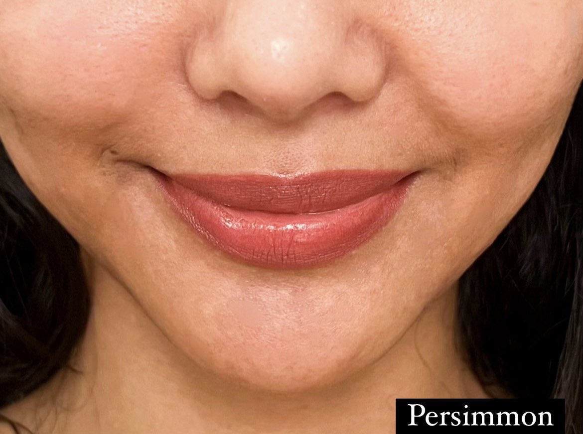 AldhiaWolf's tweet photo. nyobain Luxcrime Ultra Light Lip Stain
so far paling suka yg shade Rose Sand😍

formulanya enteng plus tahan lama

selalu gw bawa tiap hari kemanapun🤭 https://t.co/74vveYq6wv