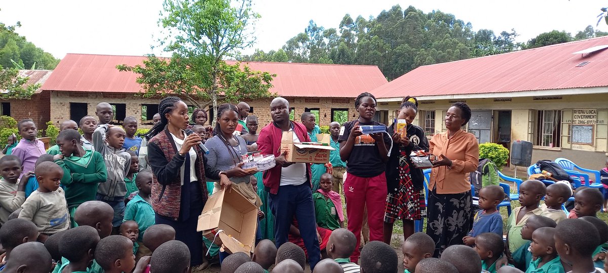 JOJUDEF ie John and Juliet Development Foundation continue empowering the community in Bunyaruguru Curtersy of Nyangorogoro P/s. Guidance and counselling, provision of scholastic materials to school and pupils from humble families. #JOJUDEF empowering the community