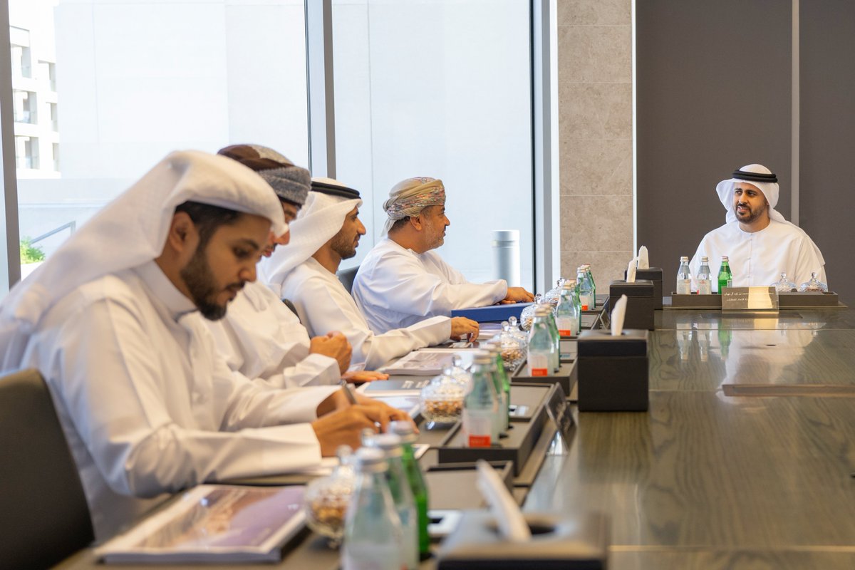 Etihad_Rail's tweet photo. H.H. Sheikh Theyab bin Mohammed bin Zayed Al Nahyan, Chairman of the Board of Directors of Etihad Rail, has attended the Board of Directors meeting for Oman and Etihad Rail Company (OER), in Muscat. The board discussed key project milestones, achievements, and innovative integrated logistics and engineering solutions for the project that will link Sohar Port with the UAE National Railway Network.