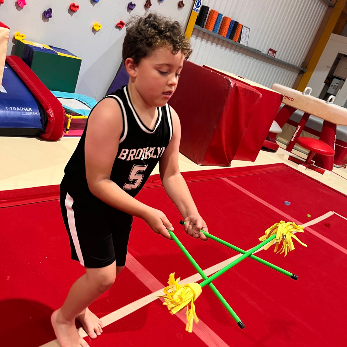 Another awesome Fit and Fed session in Crumlin with 50 in attendance and a carousel of crafting, circus skills and bowls! @StreetGameWales <a href="/BowlsWales/">BowlsWales</a> <a href="/BowlsBuddies/">Bowls Buddies</a> <a href="/CaerphillyCBC/">CaerphillyCBC</a>