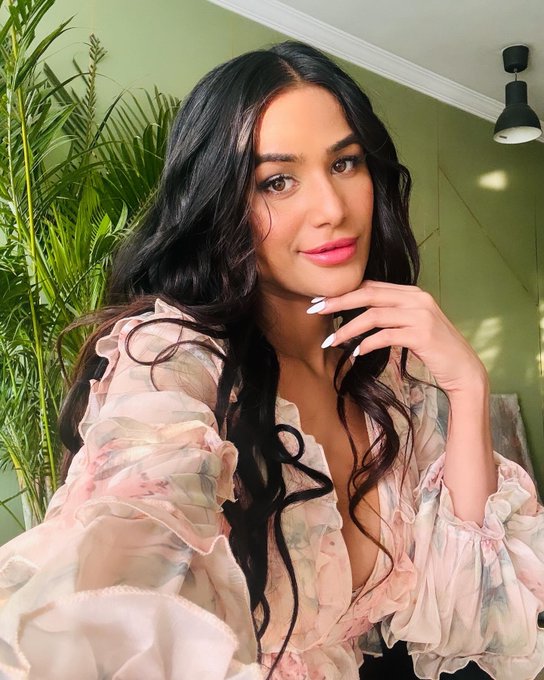 Bloom, baby, bloom. https://t.co/TbWQVBZVxT