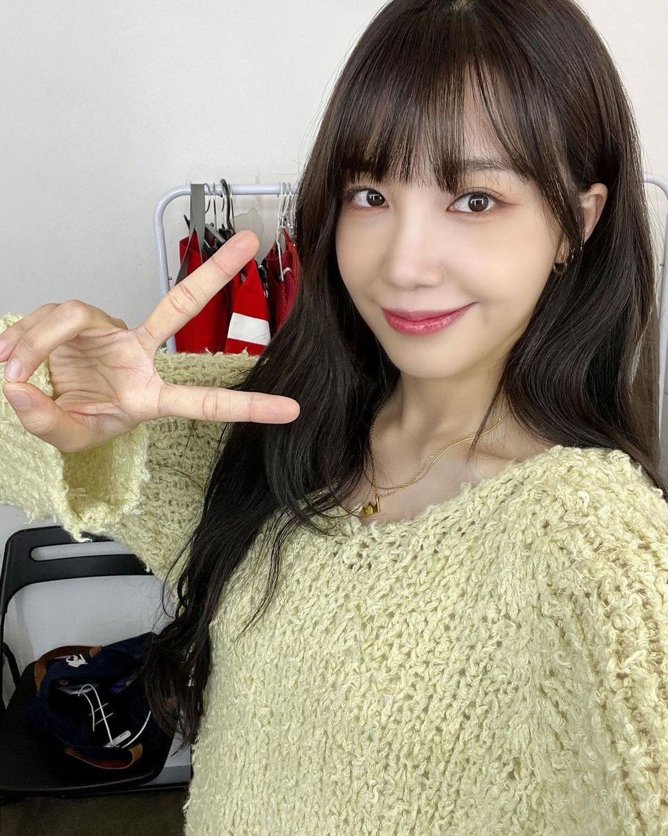 meungupdates's tweet photo. 231102 official.apink2011 Instagram update

Behind-the-scenes photos from She's Bagel ad filming 

#정은지 #JeongEunji #Eunji https://t.co/jpXTS1Etdf