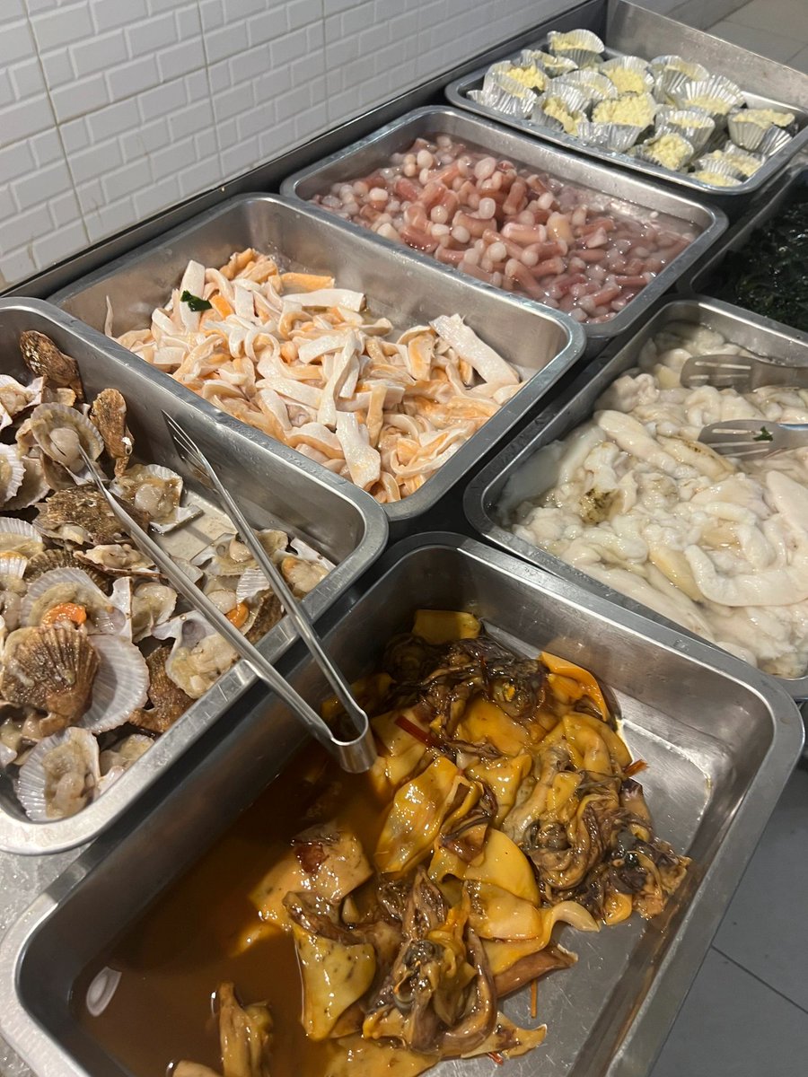 klinkation's tweet photo. Dive into a world of flavors with delectable seafood delights. From ocean to plate, the journey is simply mouthwatering! 🦀🍤🌊 https://t.co/4BtNoMpCa1
