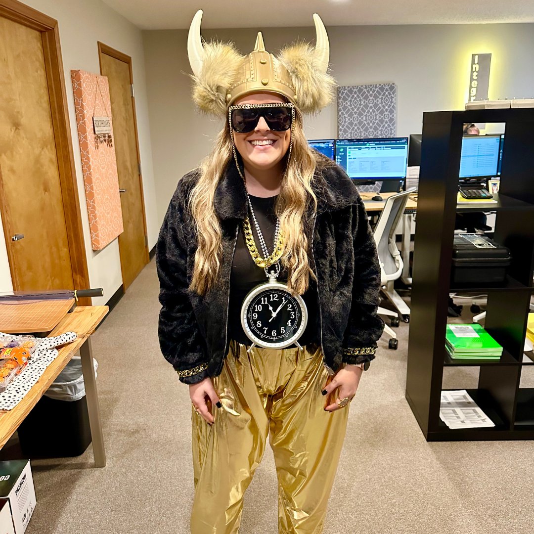 performanceclt's tweet photo. 👻🦇 Post-Halloween Costume Favorites! 🎃👻

Wow, it's November 2nd already, and we hope you had an amazing Halloween just like we did at the office! Comment below and let us know which costume you liked the most from our group photo posted yesterday.

#HalloweenFavorites https://t.co/ORBlIakbV7