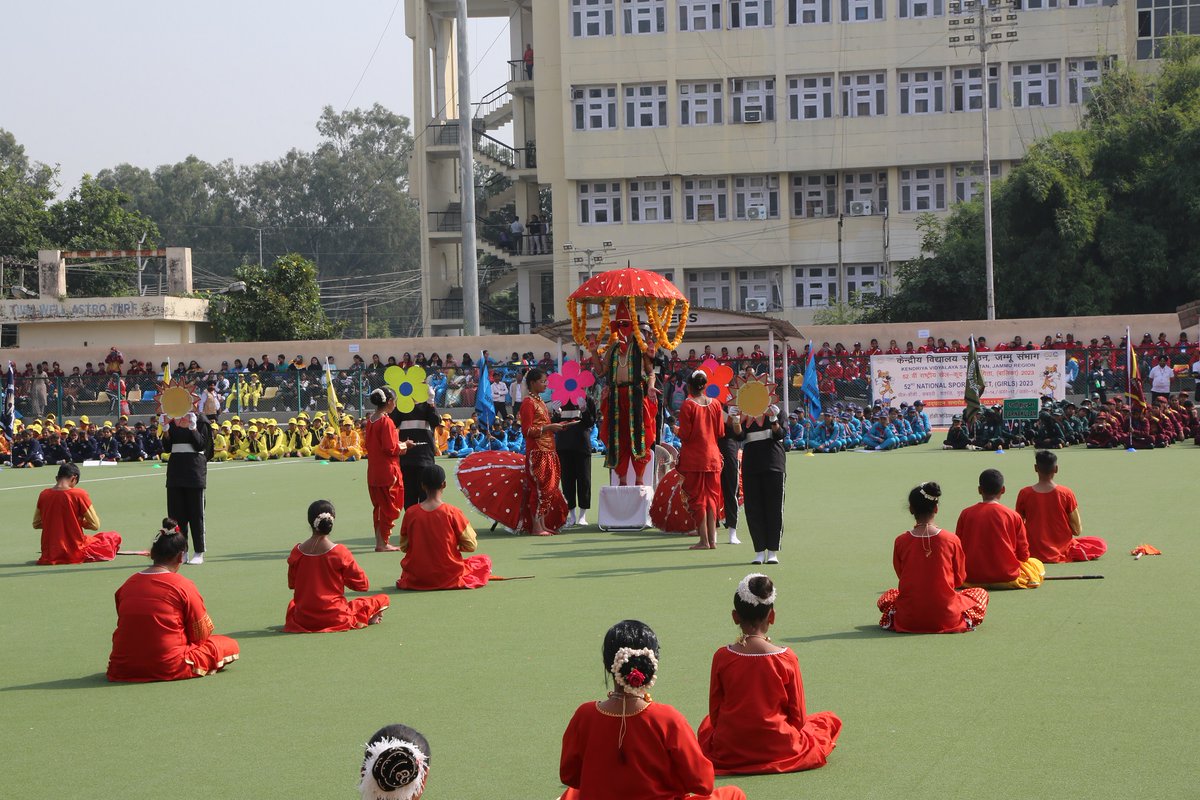 kvsrojammu's tweet photo. Glimpses of cultural activities during opening ceremony of 52nd KVS NSM 2023 (Girls) hosted by KVS RO Jammu. https://t.co/ufPSiE5s0q