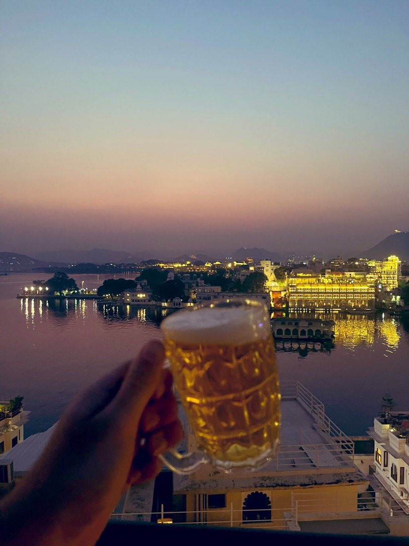 PintsDrank's tweet photo. I might have to change this account to Pints Drank with amazing views 😍

Kingfisher Premium - Udaipur, India 🇮🇳 https://t.co/vItSyEBymD