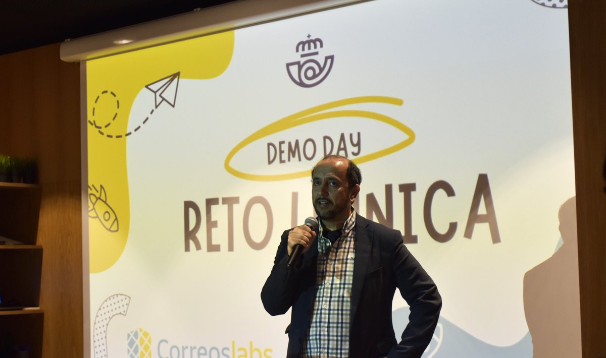 Correoslabs's tweet photo. Gracias a todos los participantes por habernos acompañado en el #DemoDay del #retolehnicaIV de este año y a todo el equipo de @Correos que vino a este evento tan especial para todos.
@Wayra @aldoratech #eosconnectivity @esignus @Ubyko1 @expai_io https://t.co/NQQNTkK2SJ