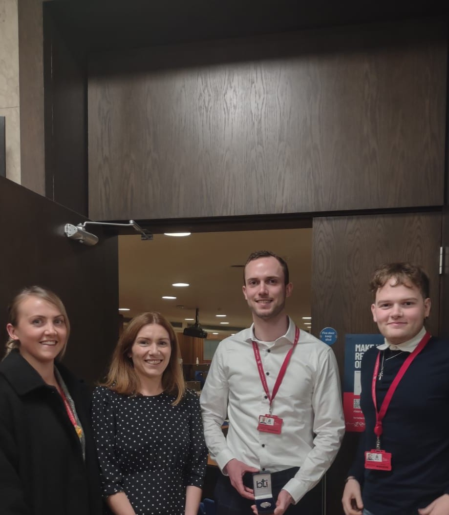murphy_brona's tweet photo. Delighted for my Master's student Florian Oswald who was awarded the inaugural Ronnie Fehily Medal for his lay description of his Master's Research. Huge thanks to @braintumourIRL for this recognition. @RCSI_Research @PhysiologyRCSI @scienceirel https://t.co/o0t3YszOjm