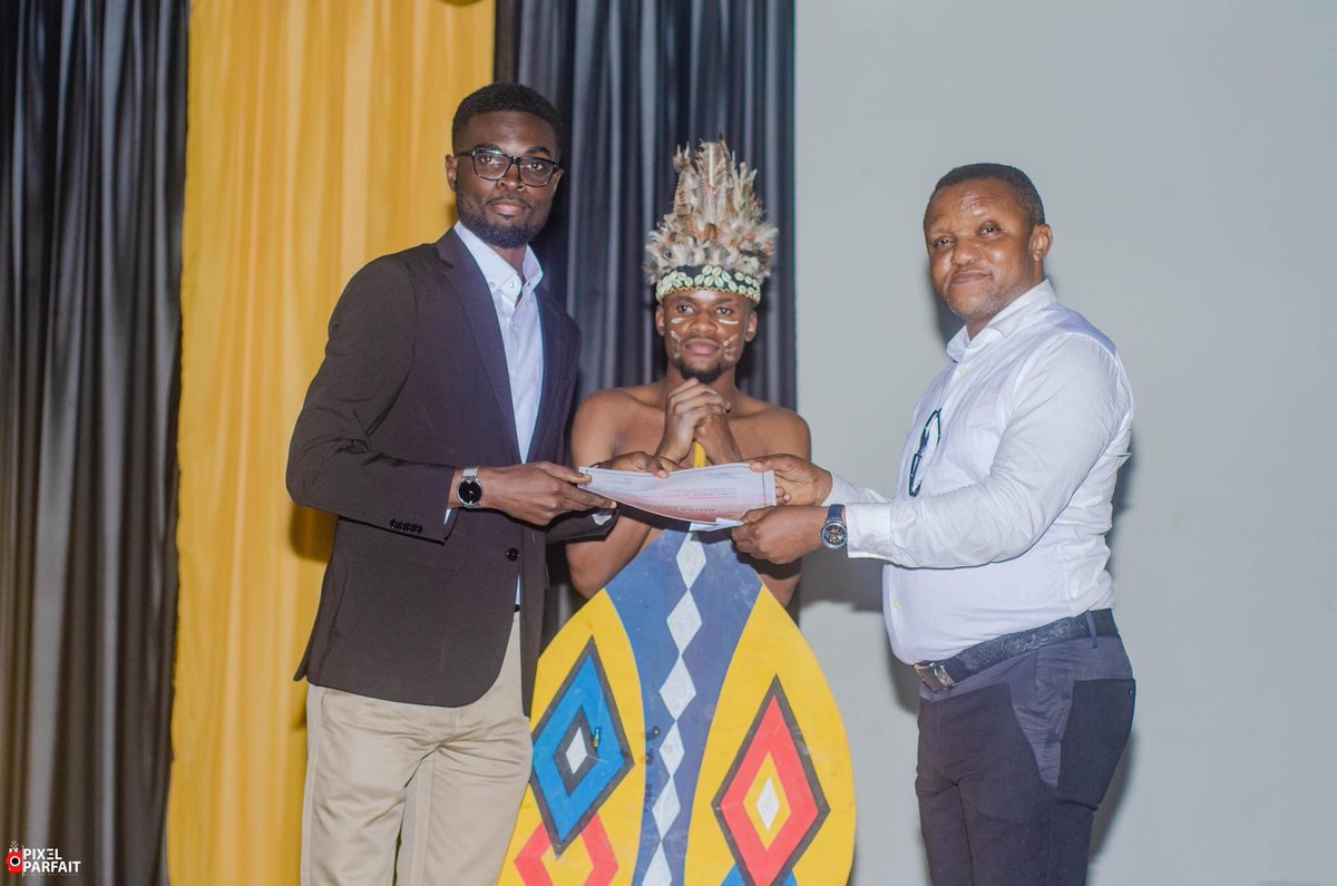kevinmayamba2's tweet photo. Retour en images sur la 5e cérémonie des #Mongita_Awards tenue dernièrement. Le film #BUTU a raflé 5 prix dont celui du meilleur film.
Bravo à toute l’équipe du film.
@CinecongoTv @SuduConnexion @Balufu @MoyindoM @skymarsha @NaomieWawi29737 @minculturap_rdc
#RDC #Cinema https://t.co/3swjizAaze
