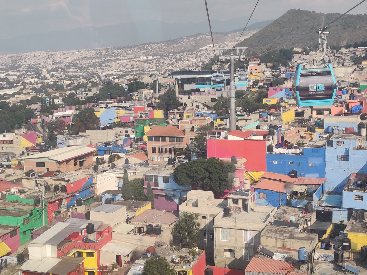 #MexicoCity Cablebús line 2 is the world longest #cablecar public transport line. It divided travel time by two and increased access to opportunities improving #socialinclusion. #Publictransport is not just a way to travel from A to B. It enhances #people’s life and #wellbeing