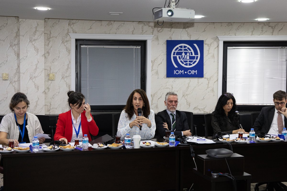 IOMTurkiye's tweet image. The @UNMigNetwork in Türkiye has convened today in Ankara, discussing:

🔵Latest migration trends, challenges &amp;amp; opportunities
🔵Identifying action points for UN-Government collaboration in migration governance
🔵Leveraging partners' expertise for joint action
#ForMigration [1/1]