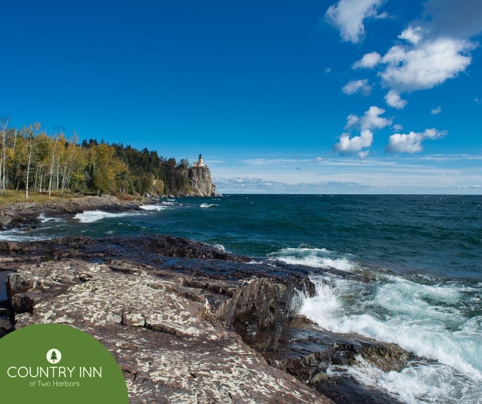 CountryInnTH's tweet photo. As you head up north, make Two Harbors your first stop for late fall hiking and Lake Superior exploration.

Book your stay and check out all the amazing adventures our area has to offer!

 https://t.co/nSrRC1qLiQ 

#TwoHarbors #Northshore #LakeSuperior https://t.co/jkWVXjipQh
