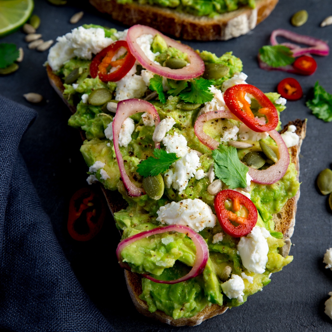 Since tasting this avocado toast at a simple restaurant in Nashville over Summer, I've never looked back. 
I've made it every single week since.
I always liked avocado toast, but this recipe made me LOVE IT.😋🥑

kitchensanctuary.com/ultimate-avoca…
#kitchensanctuary #brunch #foodie