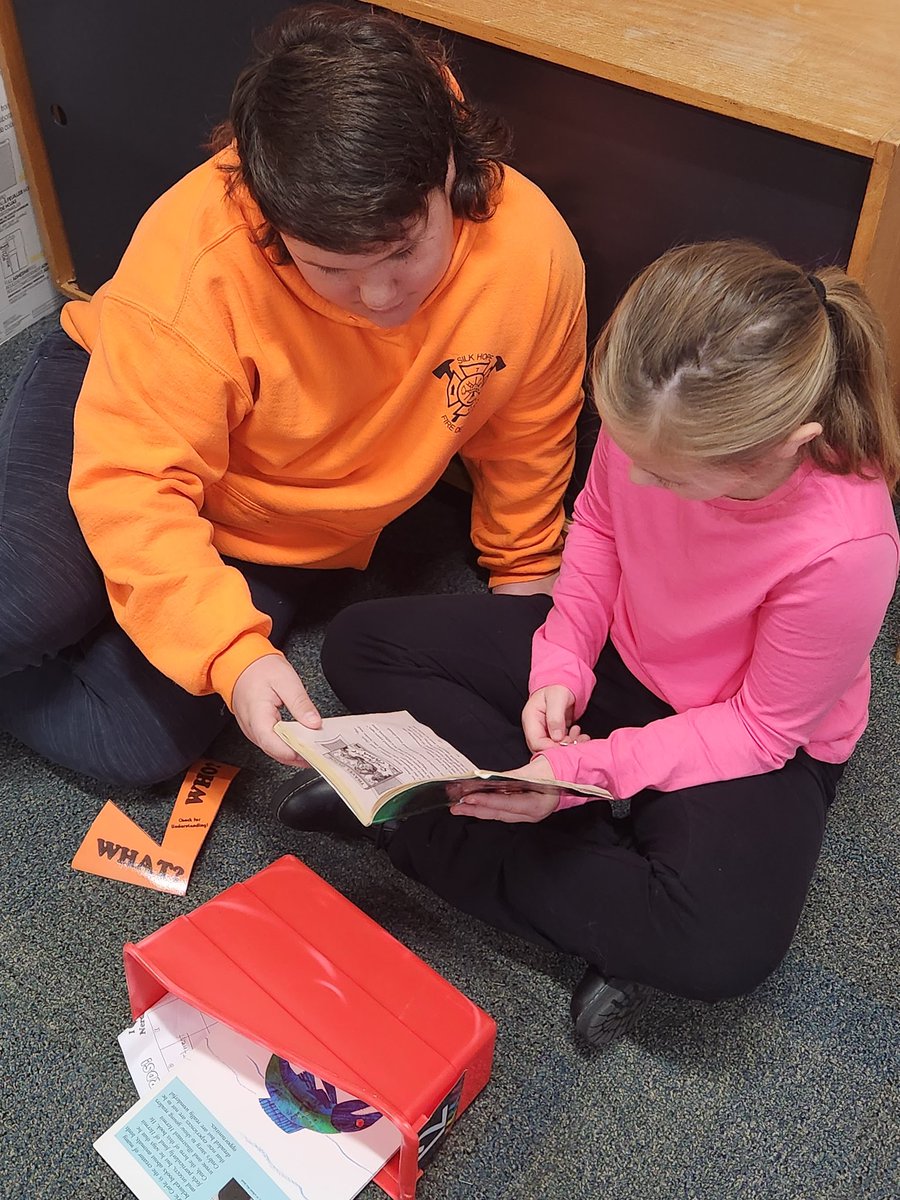 Our 6th grade reading buddies are the best!❤️ <a href="/SilkHopeEagles/">SHSeagles</a>