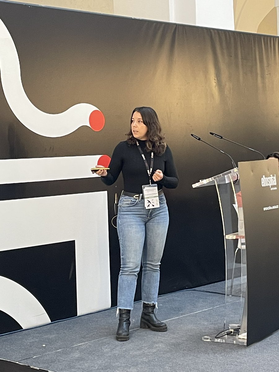 BehavEcol_Lab's tweet photo. Our mate @evadelapenha showing her first results on the ecological and social factors affecting female reproductive phenology in the iberian red deer #SEEEE23 https://t.co/P7YUAJiYbk