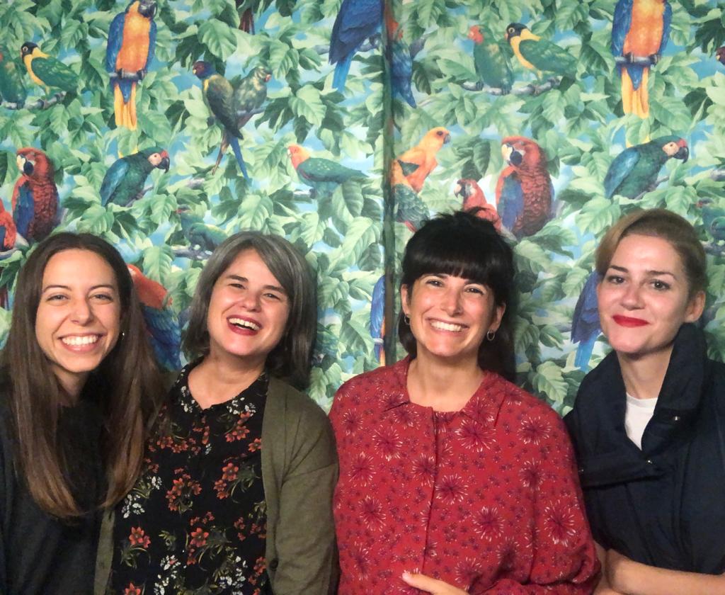 La Sinsorga. Kulturgune feminista (@la_sinsorga_) on Twitter photo Nuestras compañeras de <a href="/albordefilms/">Al Borde films</a> son candidatas a los Goya con #Hondarrak, un corto en el que hablan de lo difícil que es cuidar en un mundo en ruinas. A nosotras, nos ha encantado. Nuestras compañeras de <a href="/albordefilms/">Al Borde films</a> son candidatas a los Goya con #Hondarrak, un corto en el que hablan de lo difícil que es cuidar en un mundo en ruinas. A nosotras, nos ha encantado.