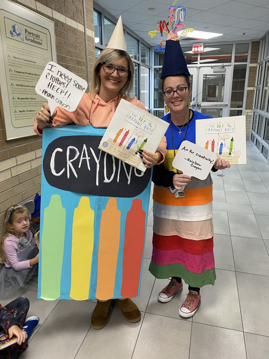 Mrs_Patterson21's tweet photo. Book character parade fun! @BlackBearkats @CyFairISD https://t.co/fzXpxdA1Uw