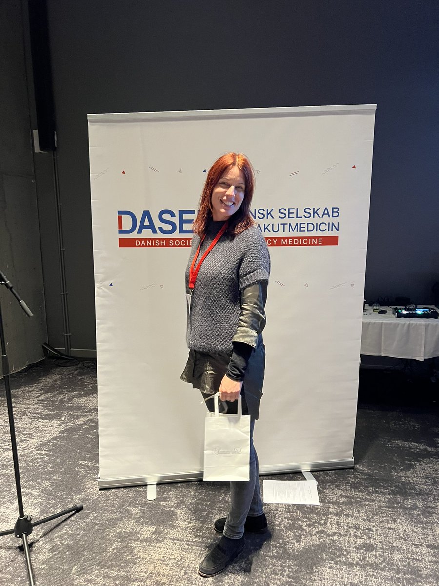 DocDuNord's tweet photo. Helene Mens fra RH sætter TBE encefalitis i kontekst: der er meget få tilfælde hvert år i Dk og de fleste ender tilbage på jobbet uden mén.
#DEMC10 #Demcakutkonference https://t.co/4Jl3hmEHiq