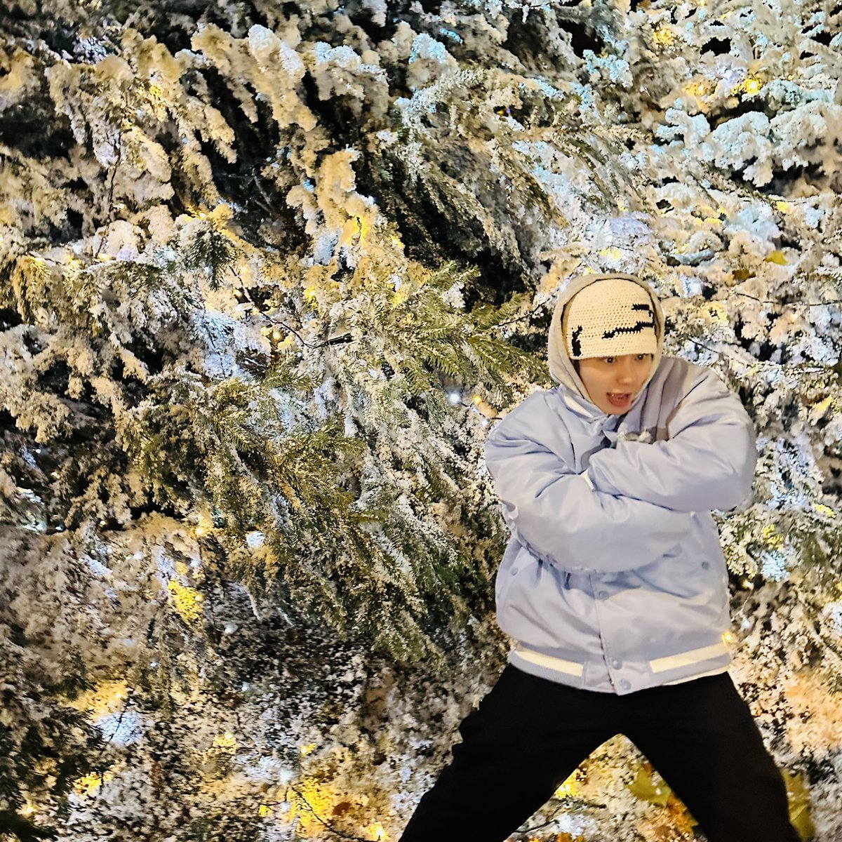 official_ONEUS's tweet image. [#환웅]
햅삐 햅삐 햅삐🩵