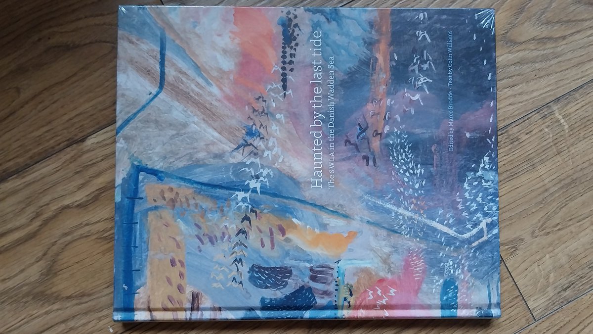 Thrilled to celebrate fab <a href="/swlanaturaleye/">SWLA</a> Danish Wadden Sea book <a href="/mallgalleries/">mallgalleries</a>, presided over by <a href="/HarrietMead1/">Harriet Mead</a>, inspiring words by @DKambUK @MarcoBrodde <a href="/CRWilliams/">Colin Williams</a>. Buy at swla.co.uk/support-us/wad…. Similar project to showcase England East Coast Flyway World Heritage nomination?!