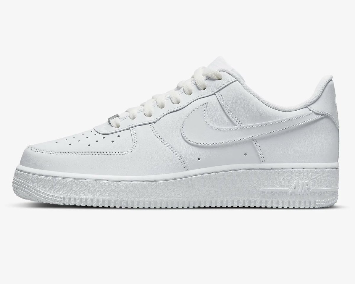 AD: $86.25 w/code FLASH
Nike Air Force 1 '07 'Triple White'

Shop -> sovrn.co/1nemvd3