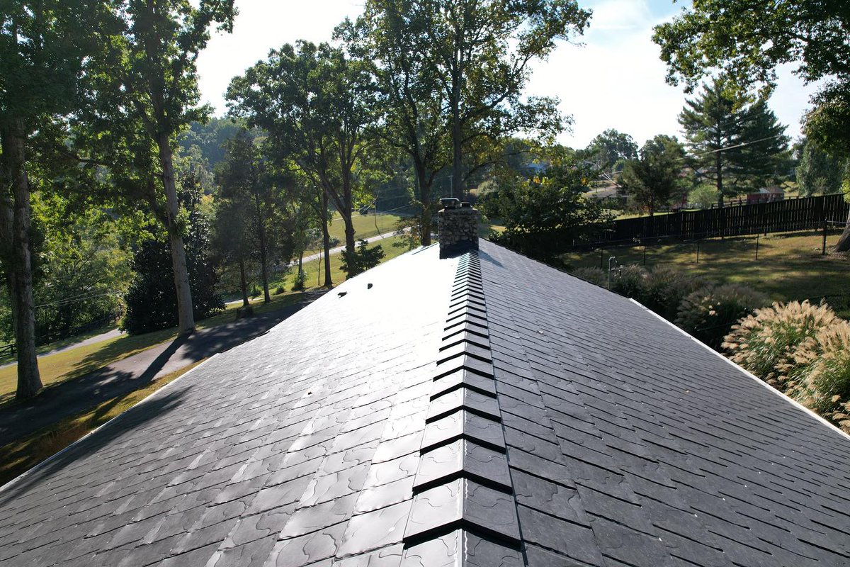 truemetalsupply's tweet photo. This homeowner in Loudon, TN updated their roof with our North Ridge Metal Slate Shingles! 😍 Ready to get your metal roof? Give us a call at (865) 224-3055! #metalshingles #metalroofingmadeeasy #trueservice
🔹 Expertly installed by @FLOWRoofing
🔹 Learn more about these steel slate shingles at https://t.co/ltI3kPRrWb
----------------
#trueservice #easttennessee #reroof #metalroof #metal #steel #knoxvilletennessee #knoxvilletnmetalroofing #knoxvillemetalroof #knoxvilletnmetalroof #knoxvillemetalroofing #knoxville #manufaturing #metalslate #slate #shingles #metalroofingoptions #roof #metalshop #roofing #standingseam #tuffrib #steelshingles #metalroofs #metalroofing #truemetalsupply #tennessee