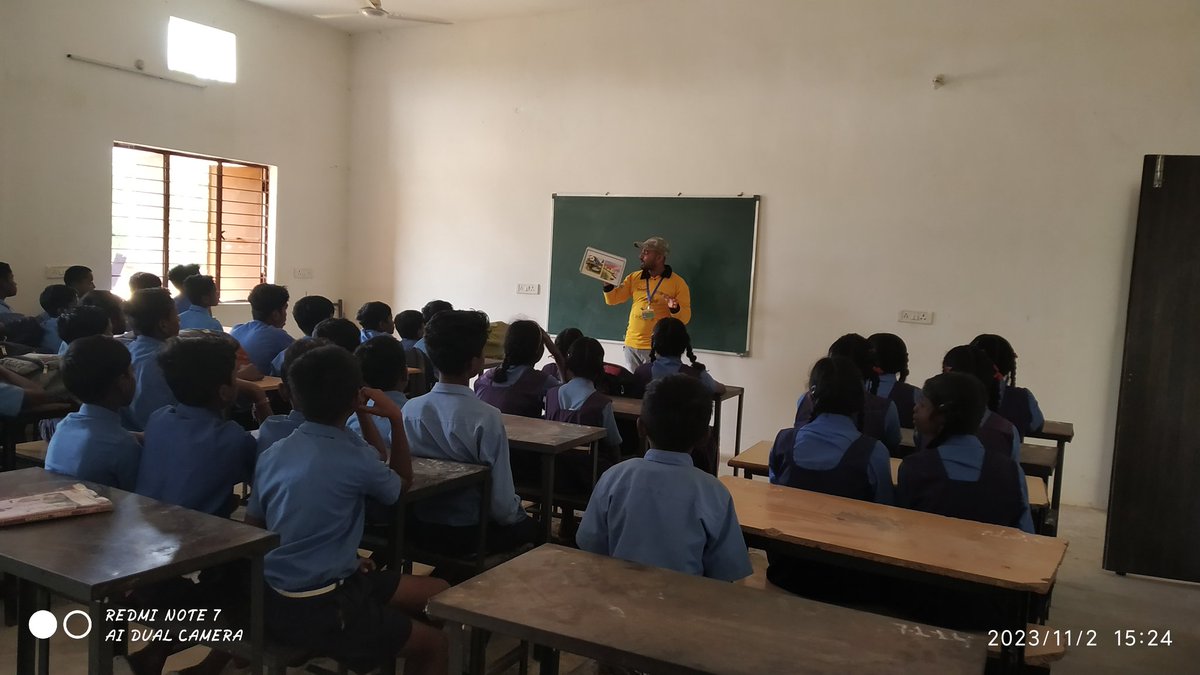 DhanishRathor's tweet image. फैमिली हेल्थ इंडिया के तहत माड्यूल के माध्यम से माध्यमिक स्कूल और हाईस्कूल के बच्चों को मलेरिया डेगूं बिमारियों के बारे जानकारी दिया गया| गाँव  घोडागाव जिला- कोडांगाव दिनाँक- 02/11/023
#Embed2EndMalaria
@sksomya 
@Avdheshsingh_ 
@Azadfhindia