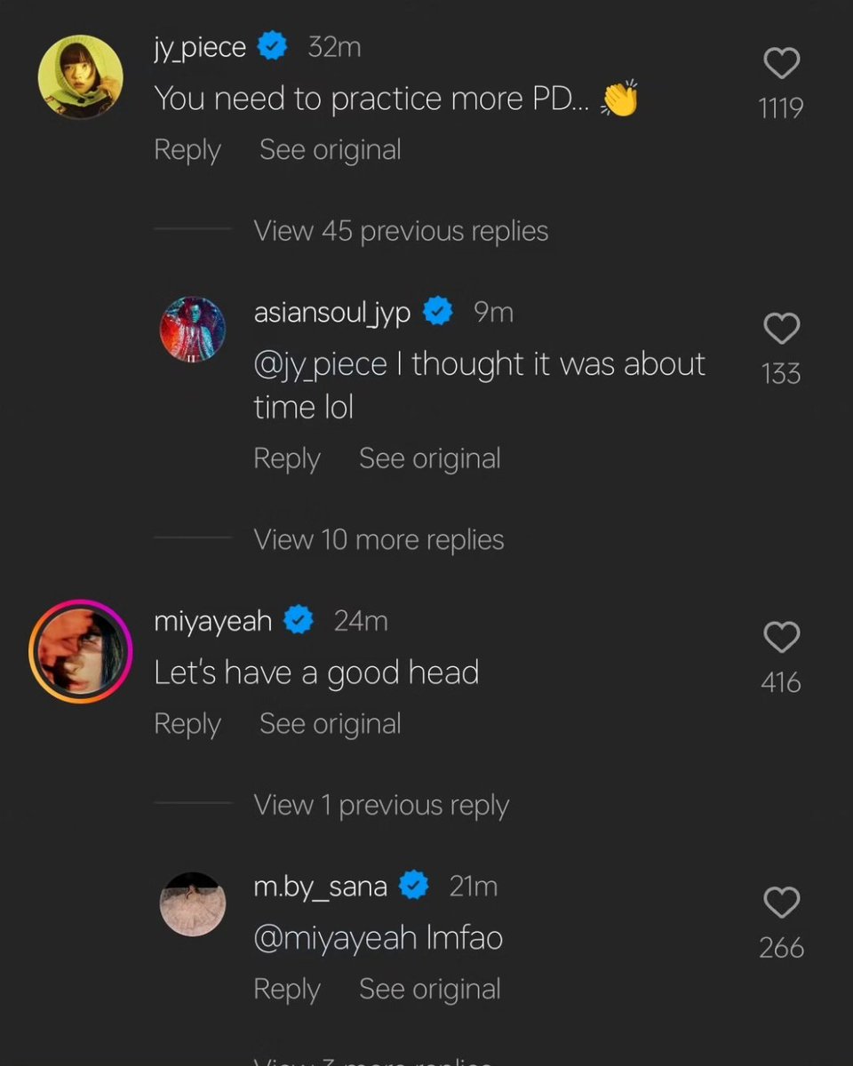 ujbsluvr's tweet photo. Jeongyeon, Jihyo and Sana are bullying his ass 😭😭😭I'm wheezing https://t.co/gpB4Bx22oT
