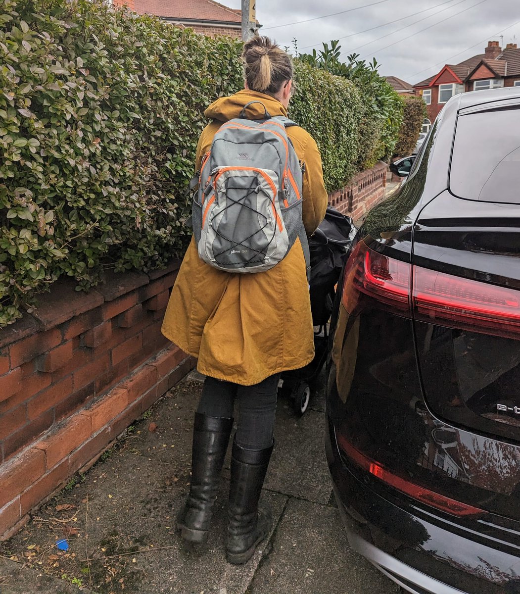 🤯 This month marks THREE years since the consultation into pavement parking in England closed. 

🗓️ Over 1,000 days of waiting for a response...

We need to put an end to #PavementParking. 

Agree? Tell the Transport Minister to take action:

e-activist.com/page/137567/pe…