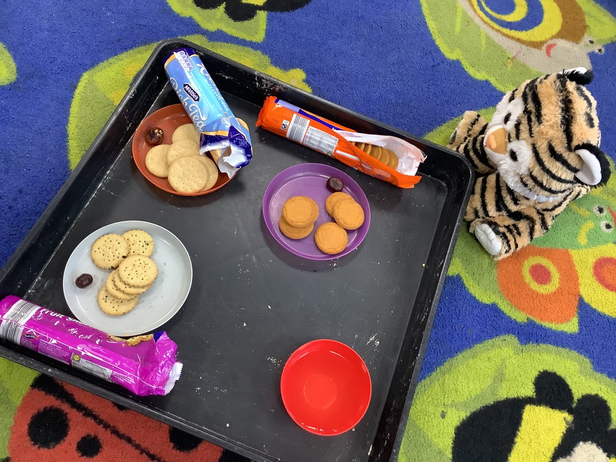 LarkHallPrimary's tweet photo. The tiger came to tea but none of the biscuits were suitable for dunking (too soggy, crumbly or mushy!) So Reception children had to become little scientists and find out which biscuits worked best. #LHSteamWeek #LHEYFS #LHSTU #LHUECL #LHWaterloo #LHBLP #LHPSCD https://t.co/KOZ3zYlB6m