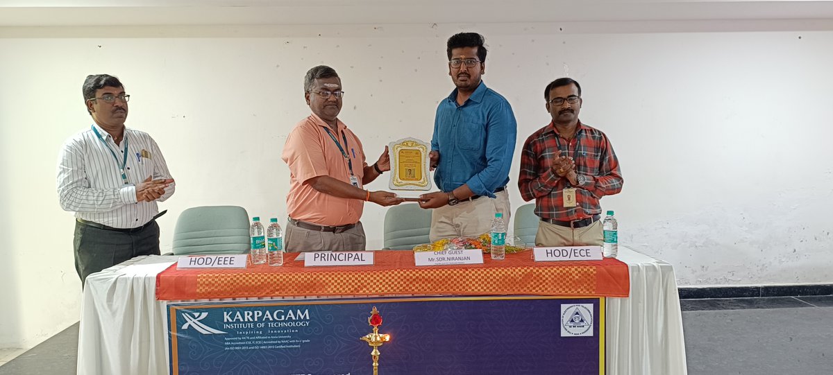 wekitizens's tweet image. Here is a glimpse of the &apos;Electrox&apos;23&apos; an IETE-sponsored National Conference on Innovative Research in Electrical, Electronics and Communication Engineering which happened on 28.10.2023.  

#researchpresentation #research #academia #phdlife #neverstop #gradschool #phdstudent