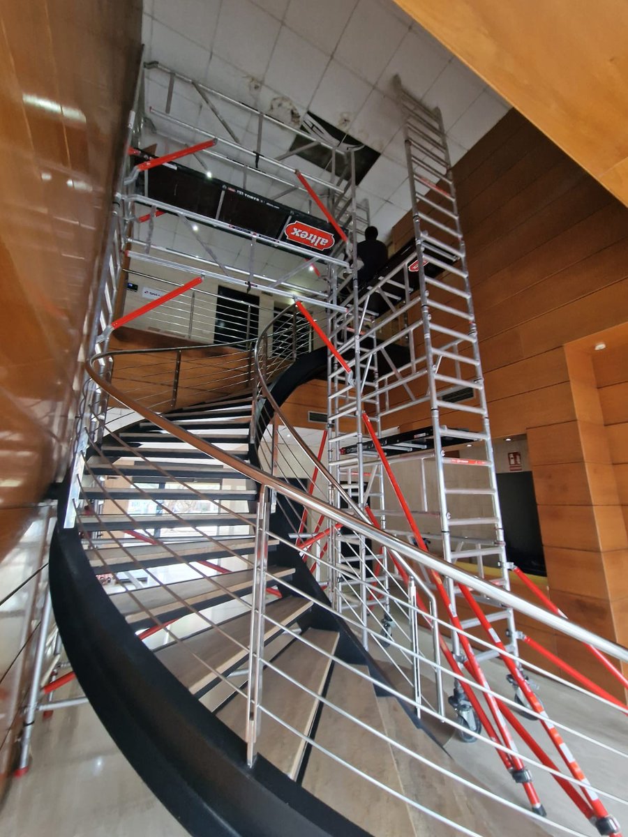 AltrexES's tweet image. Otro gran montaje de @vibramac con torres móviles ALTREX 🙌