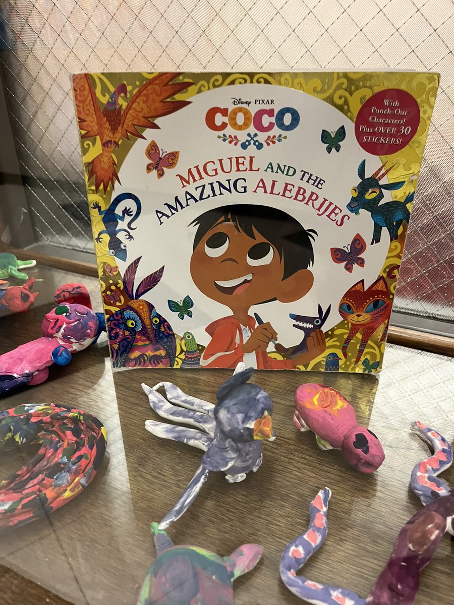 c_jackson78's tweet photo. During October 4th &amp; 5th learned the history and read two books on Alebrijes. We then sculpted and painted our own. @VoigtLibrary @VoigtAIA_RRISD https://t.co/k3qrlU1cnm