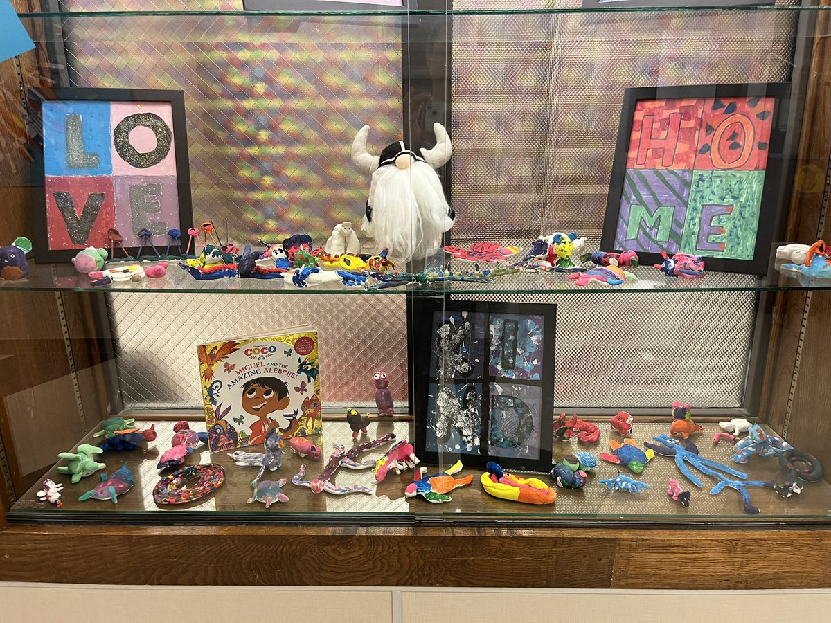 c_jackson78's tweet photo. During October 4th &amp; 5th learned the history and read two books on Alebrijes. We then sculpted and painted our own. @VoigtLibrary @VoigtAIA_RRISD https://t.co/k3qrlU1cnm
