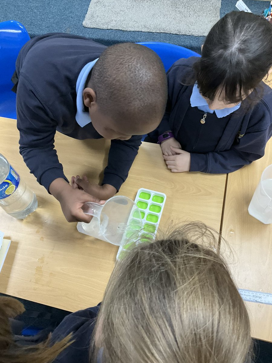 StBernardsep's tweet photo. T4 have been investigating what happens to different liquids when you freeze them #stbScience https://t.co/2QvA4Rpw1M