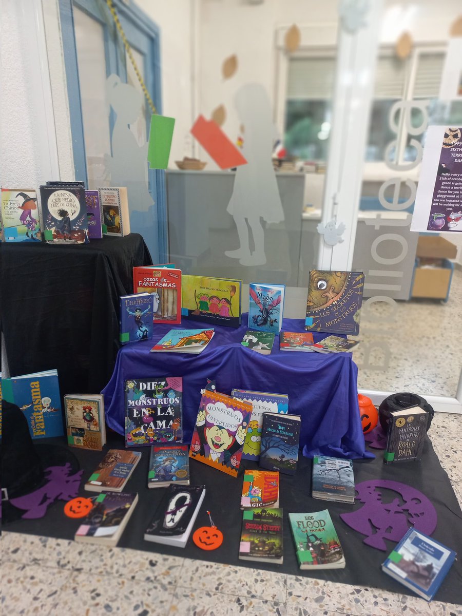 colegiotagore's tweet photo. #Tagoresemueve , #CreatividadTagore #bibliotecatagore
La biblioteca del colegio se realizaron diversas actividades con motivo de Halloween: animaciones a la lectura, scape room,decoraciones, etc. https://t.co/op0HUPz1w7