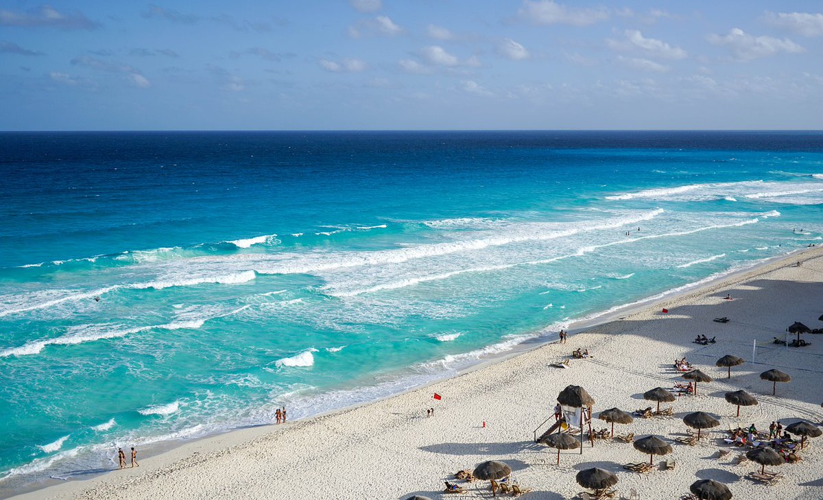 GlobalNomad0's tweet photo. 4/ #Mexico  is a large and diverse country with something to offer everyone. From beautiful beaches and ancient ruins to colonial cities and modern resorts, Mexico has it all. November is a great time to visit Mexico, as the weather is warm and sunny with little rain. https://t.co/A189Ozg0KB